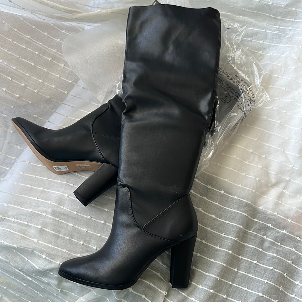 Faux Leather Heeled Stovepipe Black Boots